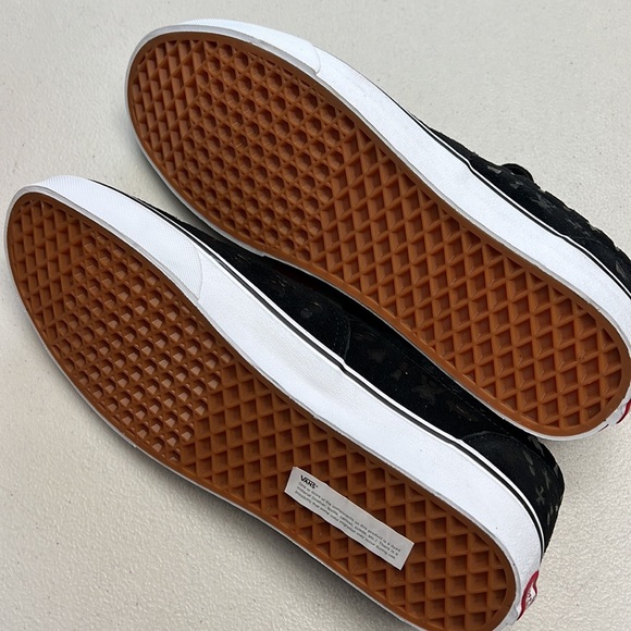 VANS | Era Area 66 Black Suede Skate Shoes - Picture 8 of 9